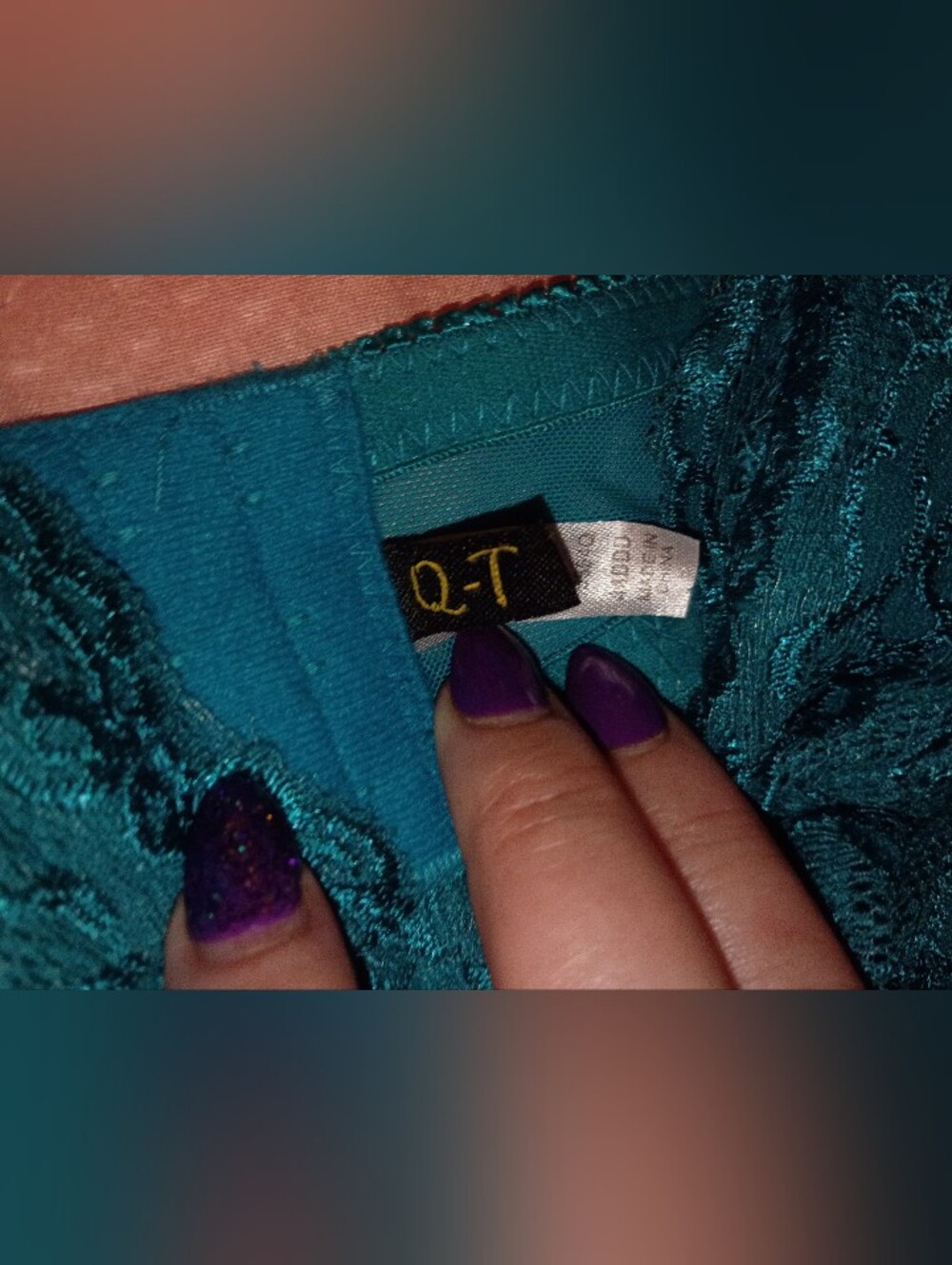 Q-T Intimates Teal Lace Underwire Bra - Picture 6 of 7
